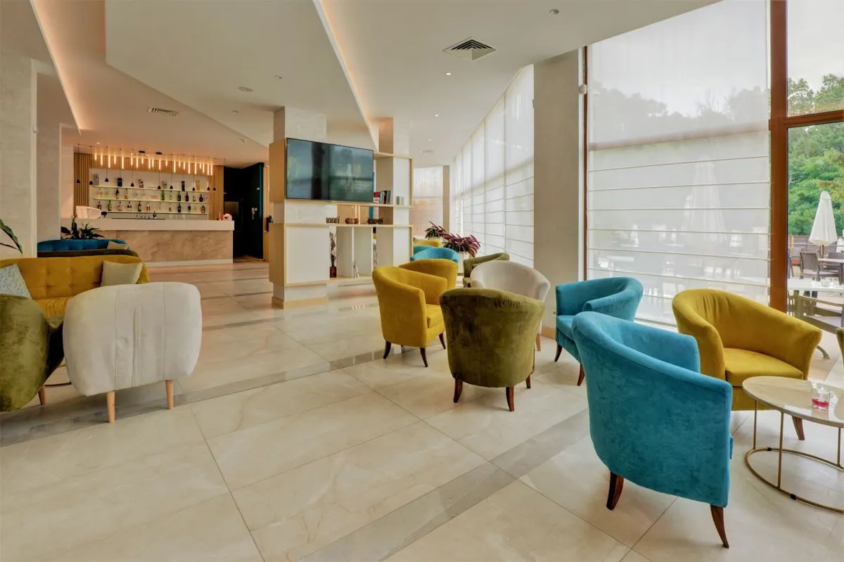 Lobby Bar